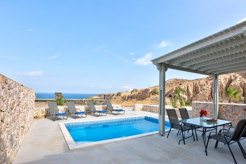 Desiterra Resort Suites & Villas Karterados  Exterior photo